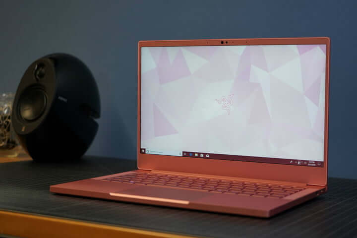 Razer’s awesomely outrageous pink laptop gives subtle the middle finger