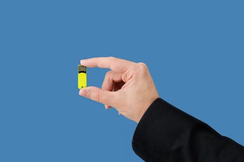 How Is Buying Bulk Flash Drives Convenient?