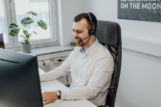 How to Improve Efficiency in Outbound Contact Centers